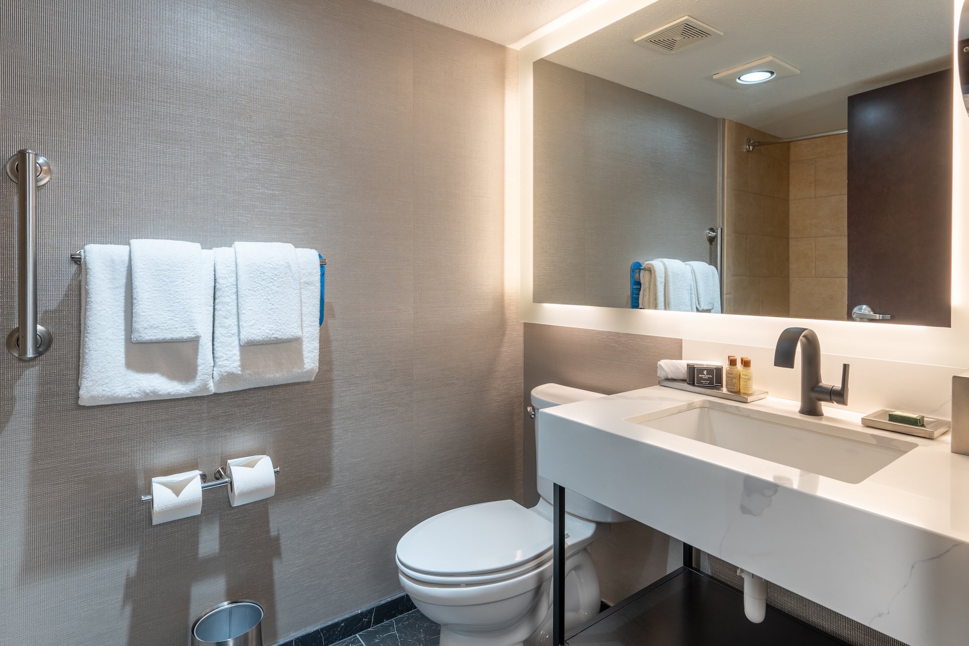 Bathroom in the Deluxe King Bed Room With Jacuzzi at Silver Cloud Hotel Seattle - Broadway.